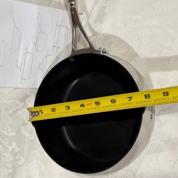 NEW! Tupperware Chef Series Non-Stick Stainless Steel Saucepan w/ Cover 2.5 qt - Picture 5 of 7